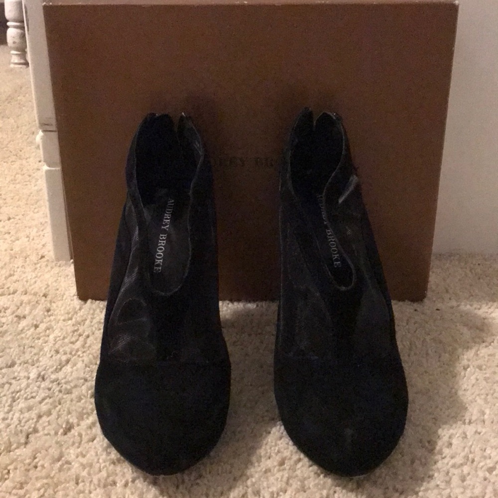 AUDREY BROOK BLACK SUEDE HEELS🖤